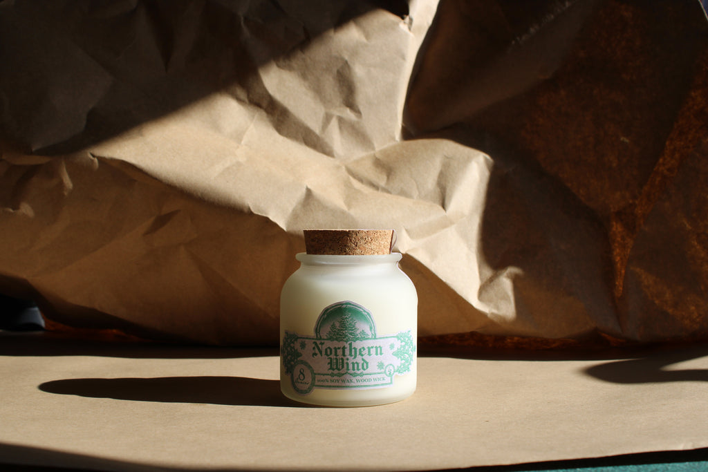 Northern Wind: 8oz wood-wick candle in frosted glass jar