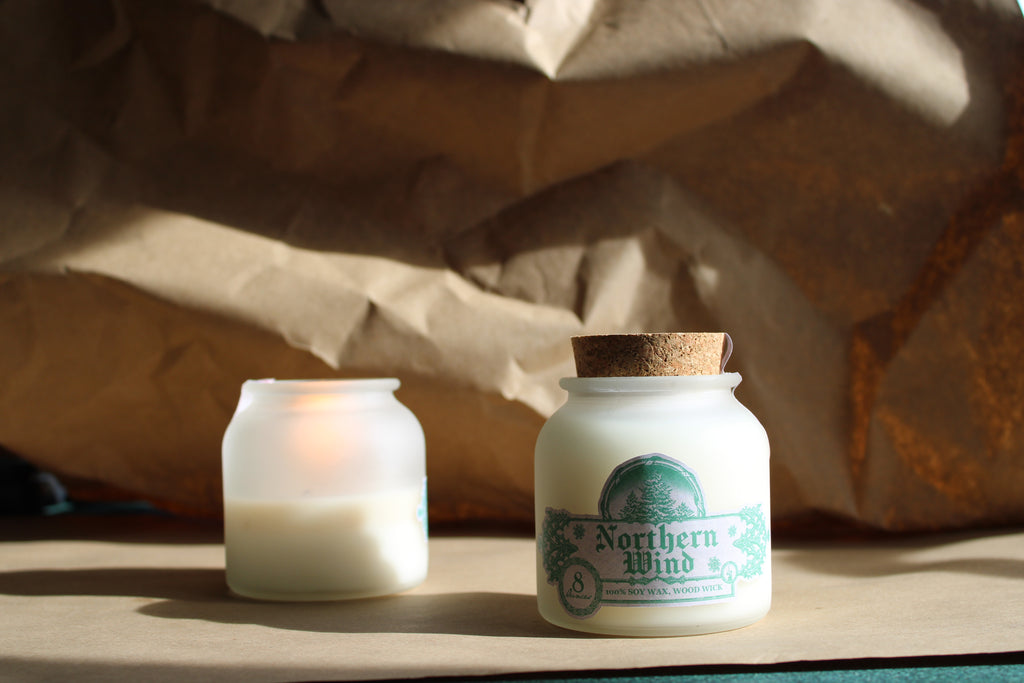 Northern Wind: 8oz wood-wick candle in frosted glass jar